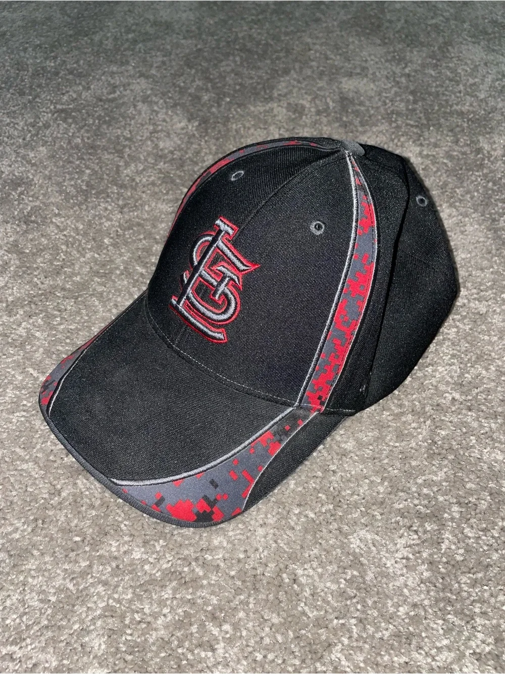 St. Louis Cardinals MLB New Era Hat Adjustable-Stylish Red/Grey Camo